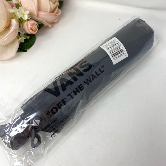 VANS Family Umbrella Checkerboard Black White - Picture 3 of 6